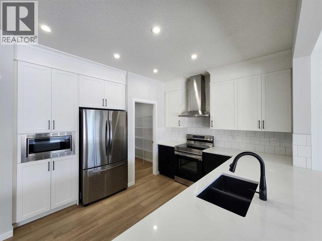 365 Edith Road NW, Calgary, Alberta  T3R 1Y9 - Photo 9 - A2293845
