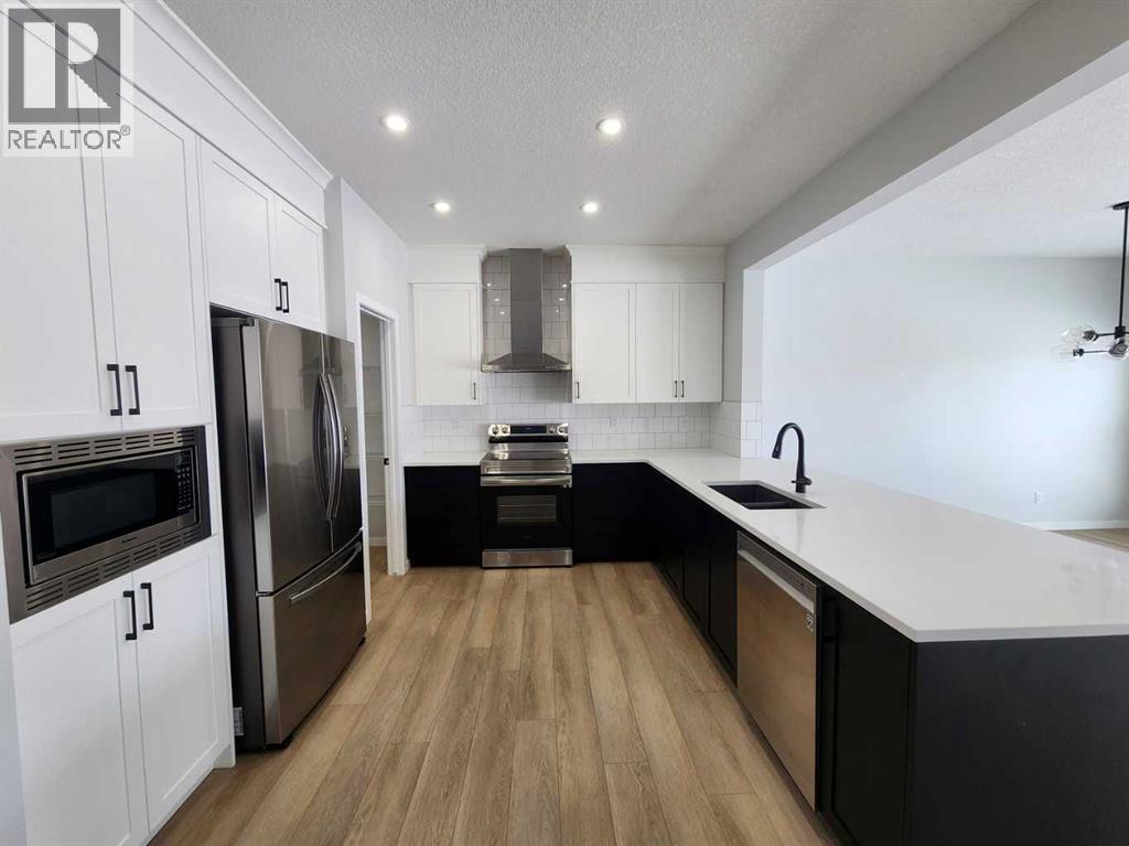 365 Edith Road NW, Calgary, Alberta  T3R 1Y9 - Photo 8 - A2293845