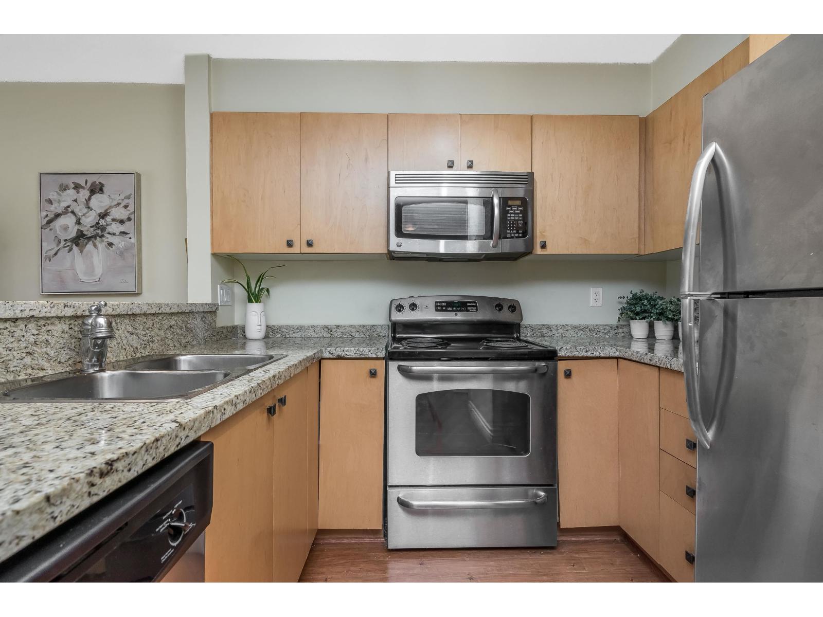 412 8717 160 Street, Surrey, British Columbia  V4N 5X7 - Photo 4 - R3078470