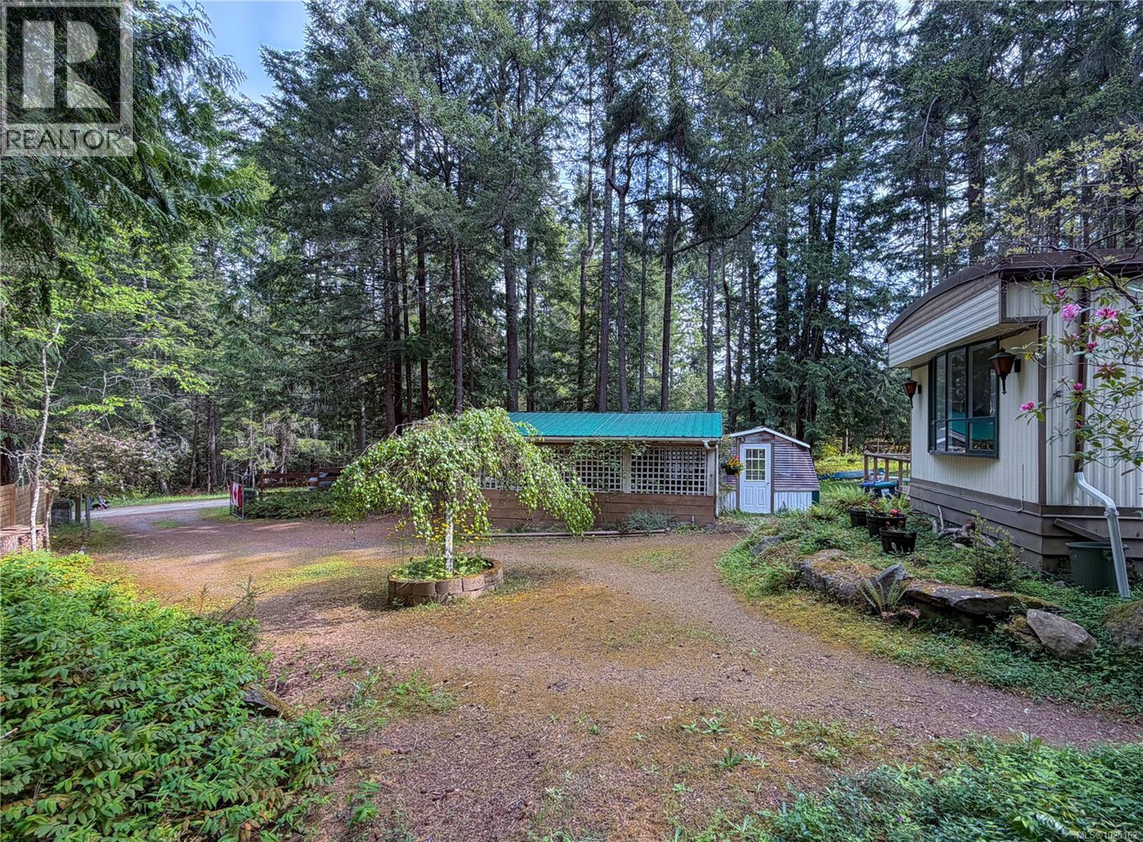 365 King Rd, Gabriola Island, British Columbia  V0R 1X1 - Photo 1 - 1025162