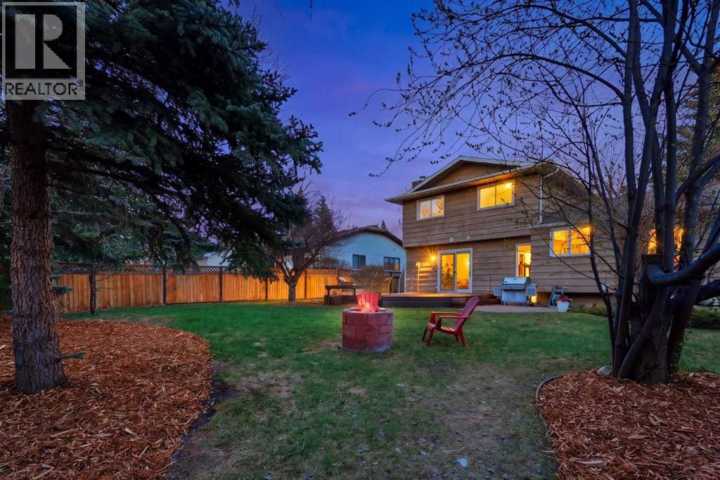5893 Dalcastle Drive NW, Calgary, Alberta  T3A 2C2 - Photo 3 - A2308737