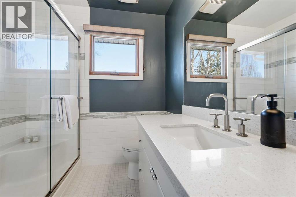 5893 Dalcastle Drive NW, Calgary, Alberta  T3A 2C2 - Photo 33 - A2308737