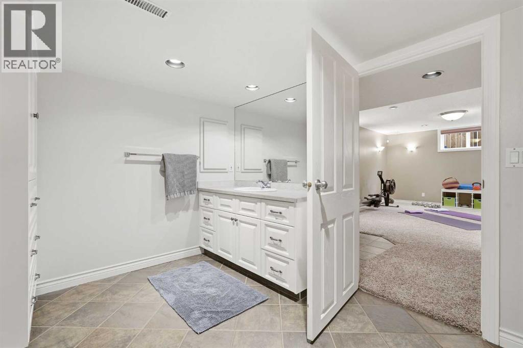 5893 Dalcastle Drive NW, Calgary, Alberta  T3A 2C2 - Photo 40 - A2308737