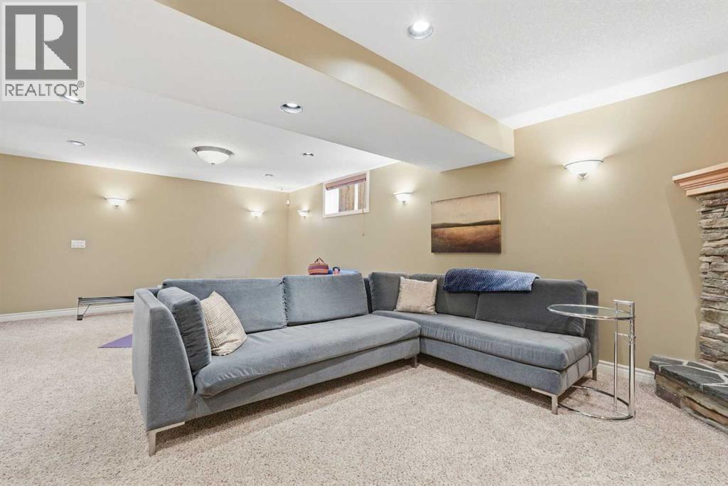 5893 Dalcastle Drive NW, Calgary, Alberta  T3A 2C2 - Photo 37 - A2308737