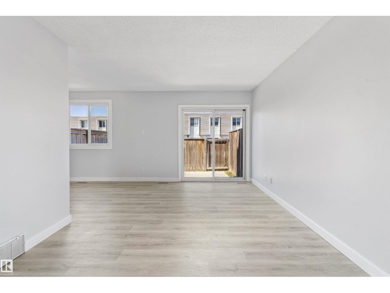 120 Cornell Co Nw, Edmonton, Alberta  T5C 3C3 - Photo 15 - E4486789