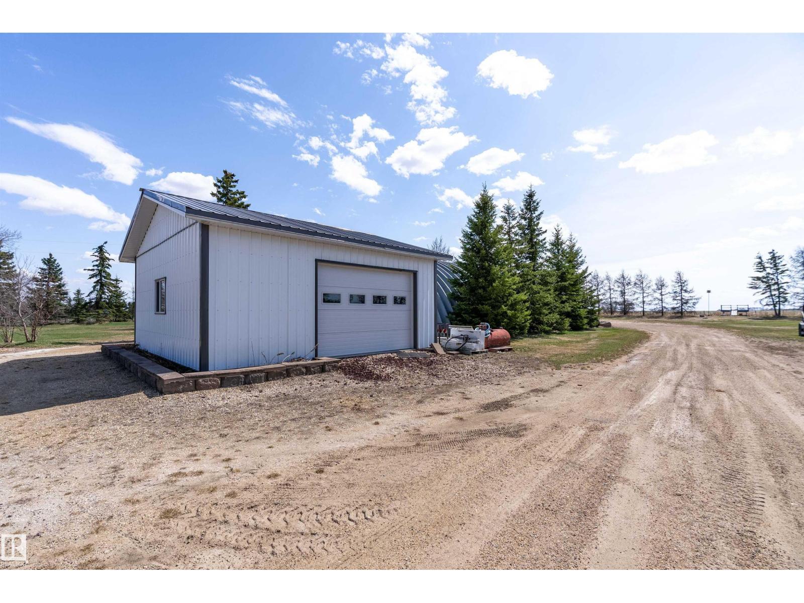 25057 Twp Rd, Rural Leduc County, Alberta  T4X 2N5 - Photo 5 - E4486788