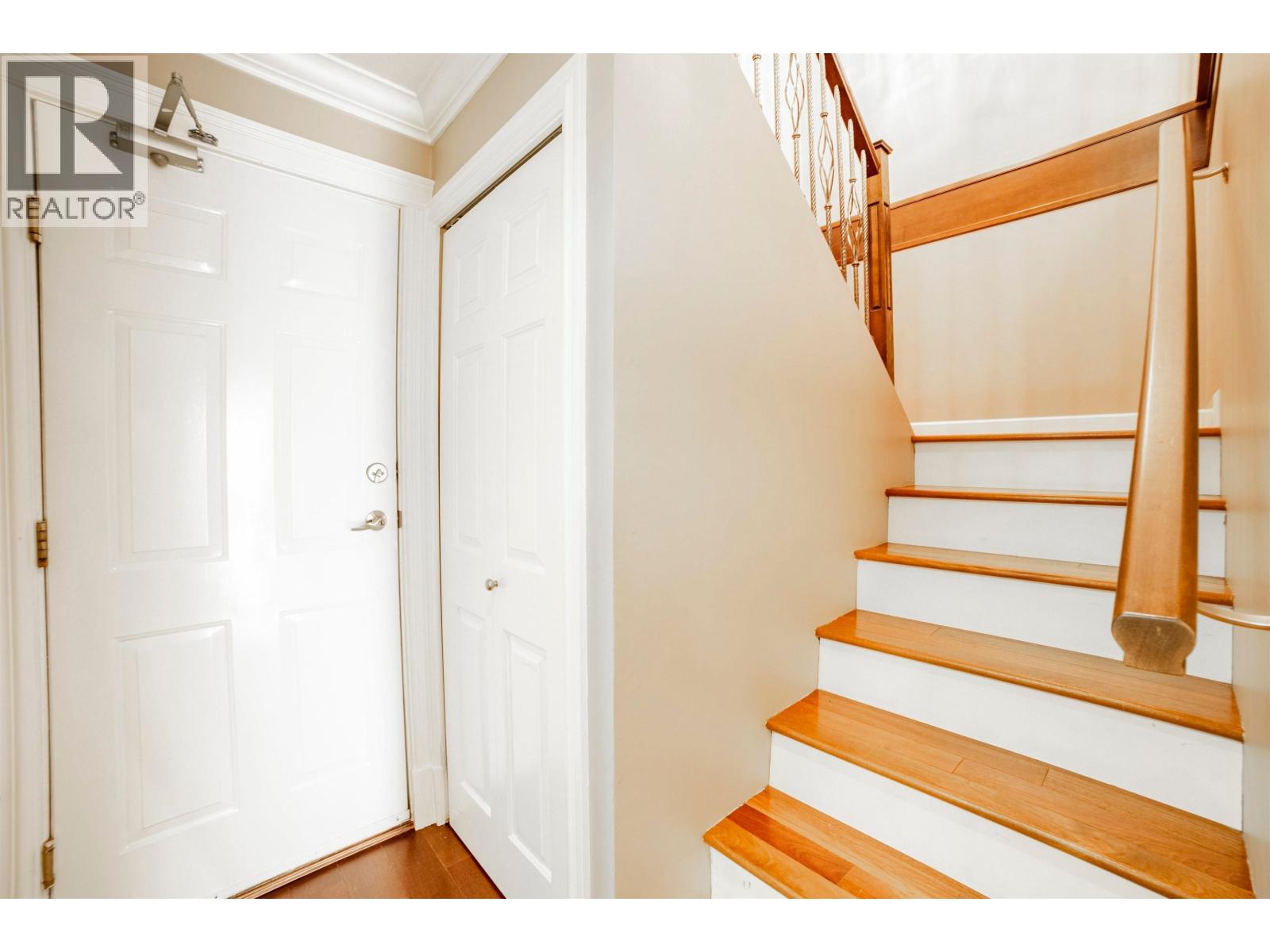 6970 Willingdon Avenue, Burnaby, British Columbia  V5J 3R2 - Photo 32 - R3108090