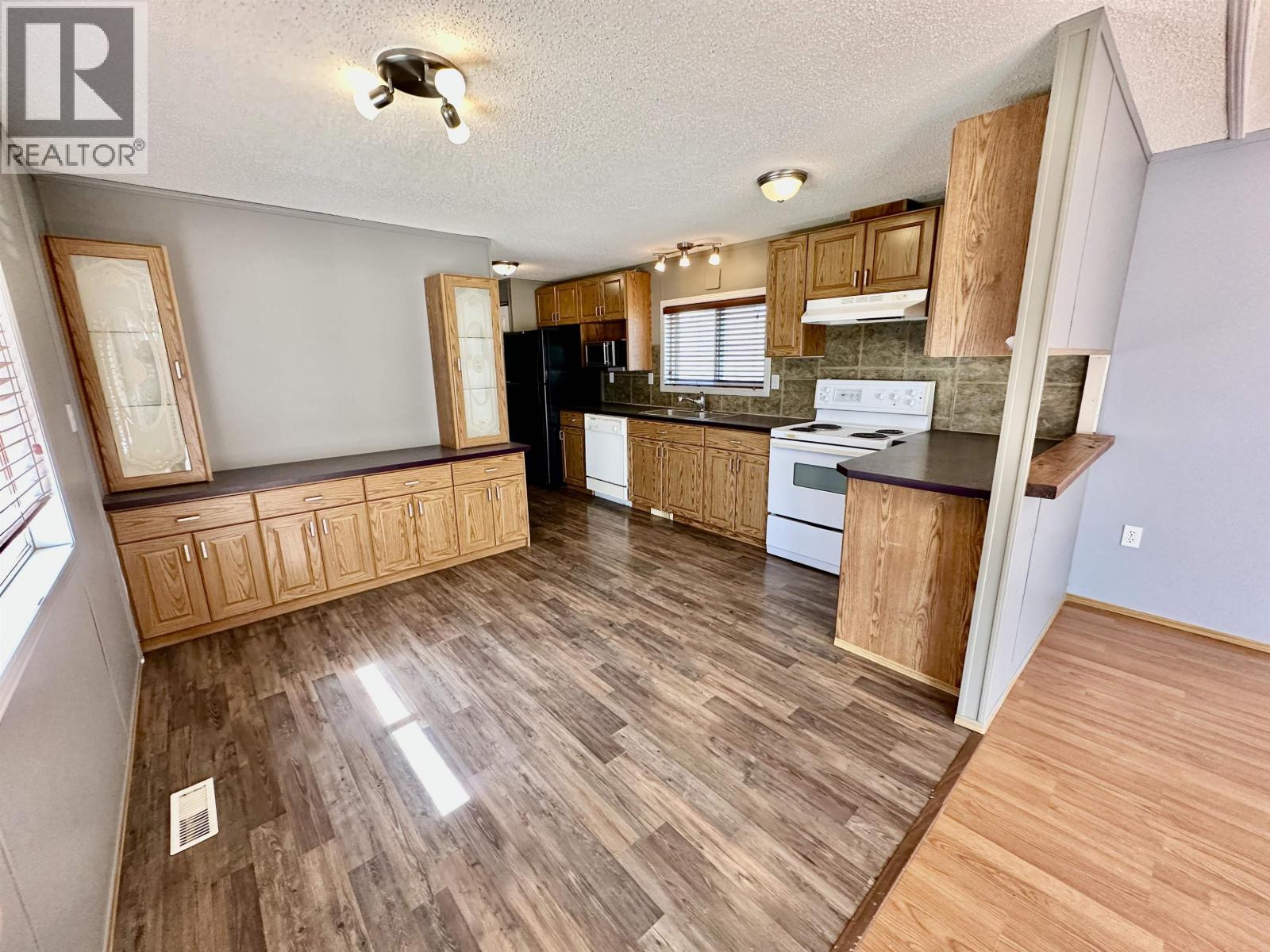 10264 98 Street, Taylor, British Columbia  V0C 2K0 - Photo 5 - R3091594