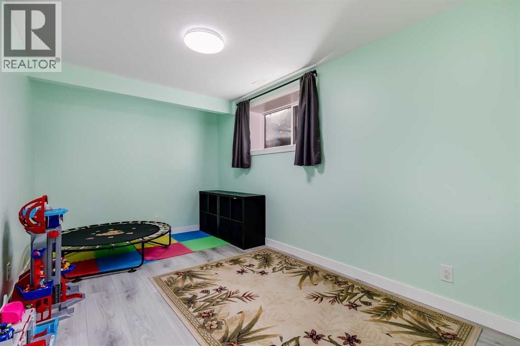 24 Elgin Meadows Manor Se, Calgary, Alberta  T2Z 0S2 - Photo 19 - A2301133