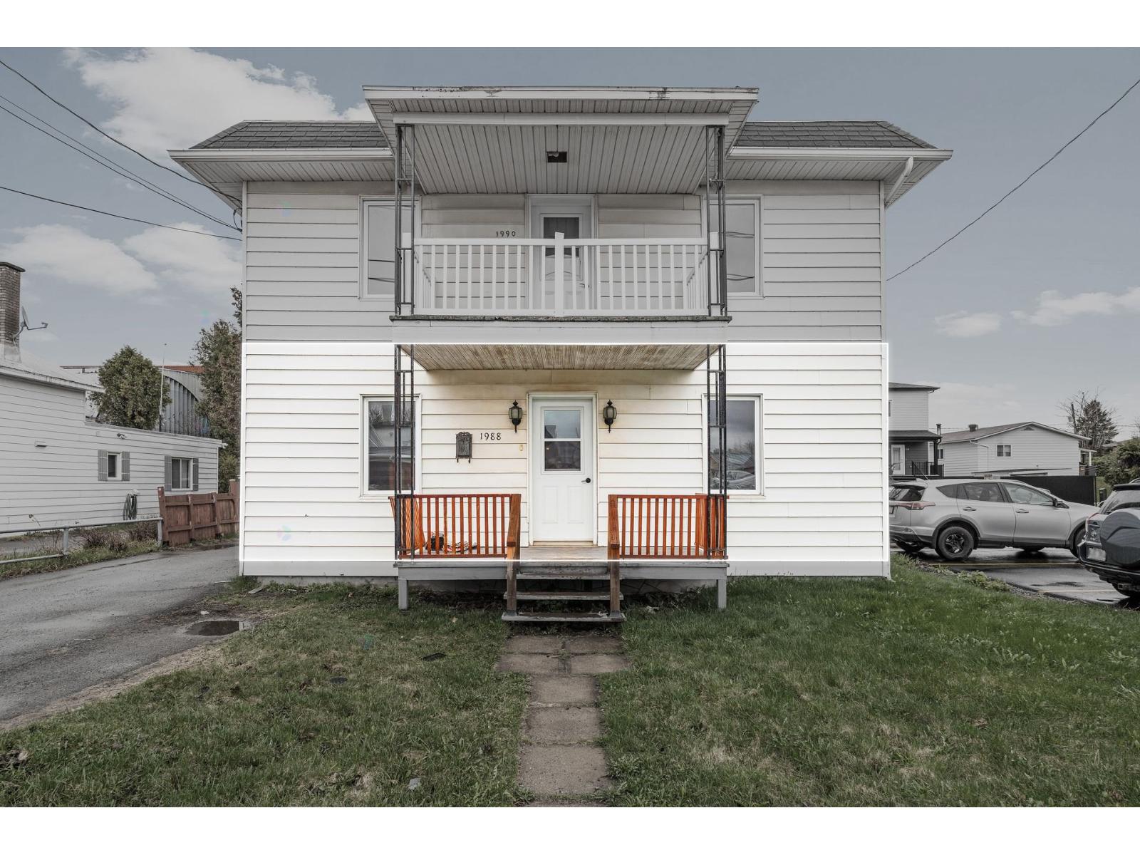 1988-1990 Rue St-Calixte Plessisville Quebec Canada G6L1R9 3