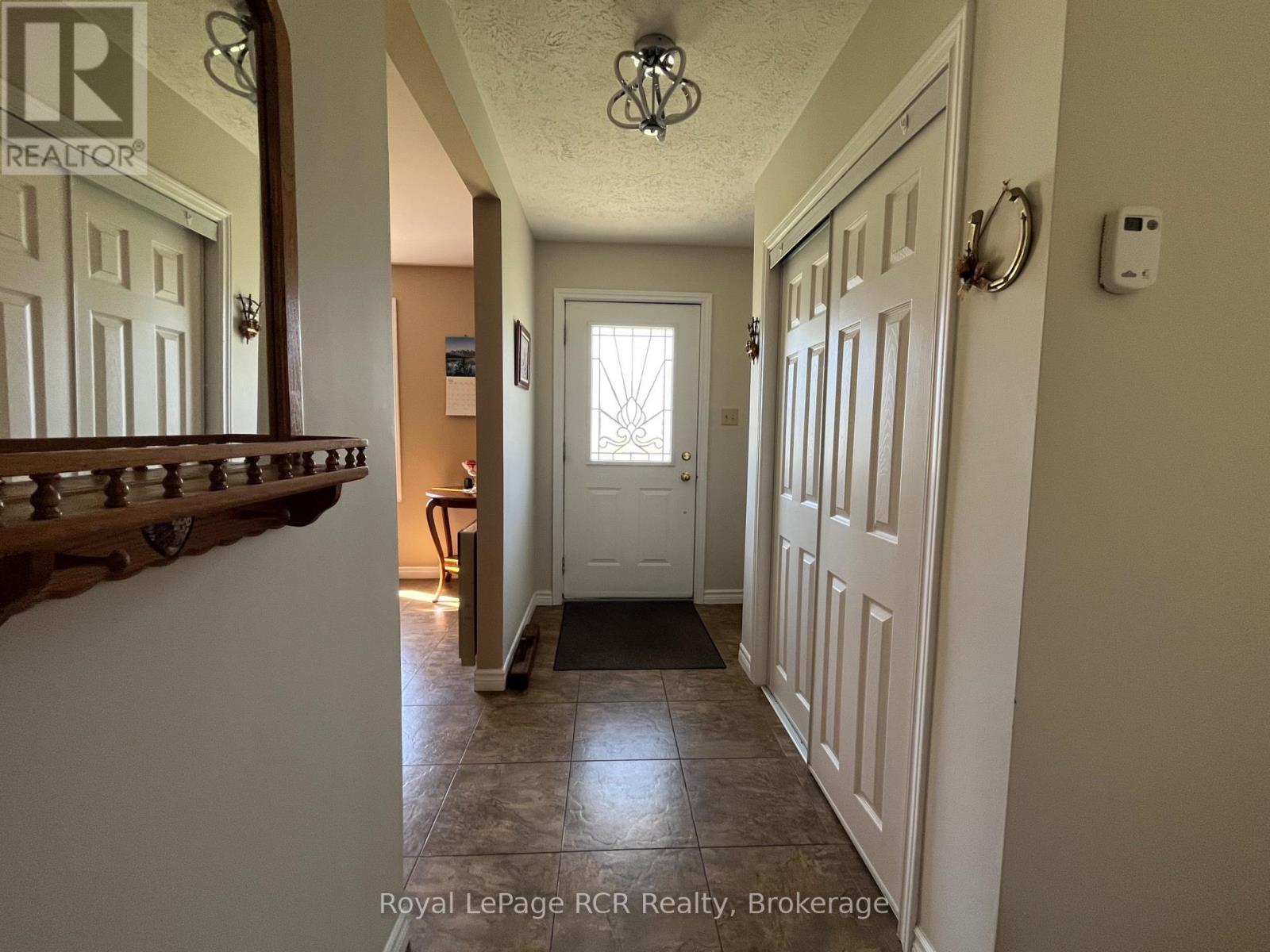 11 Graham Crescent, South Bruce Peninsula, Ontario  N0H 2G0 - Photo 18 - X13106540