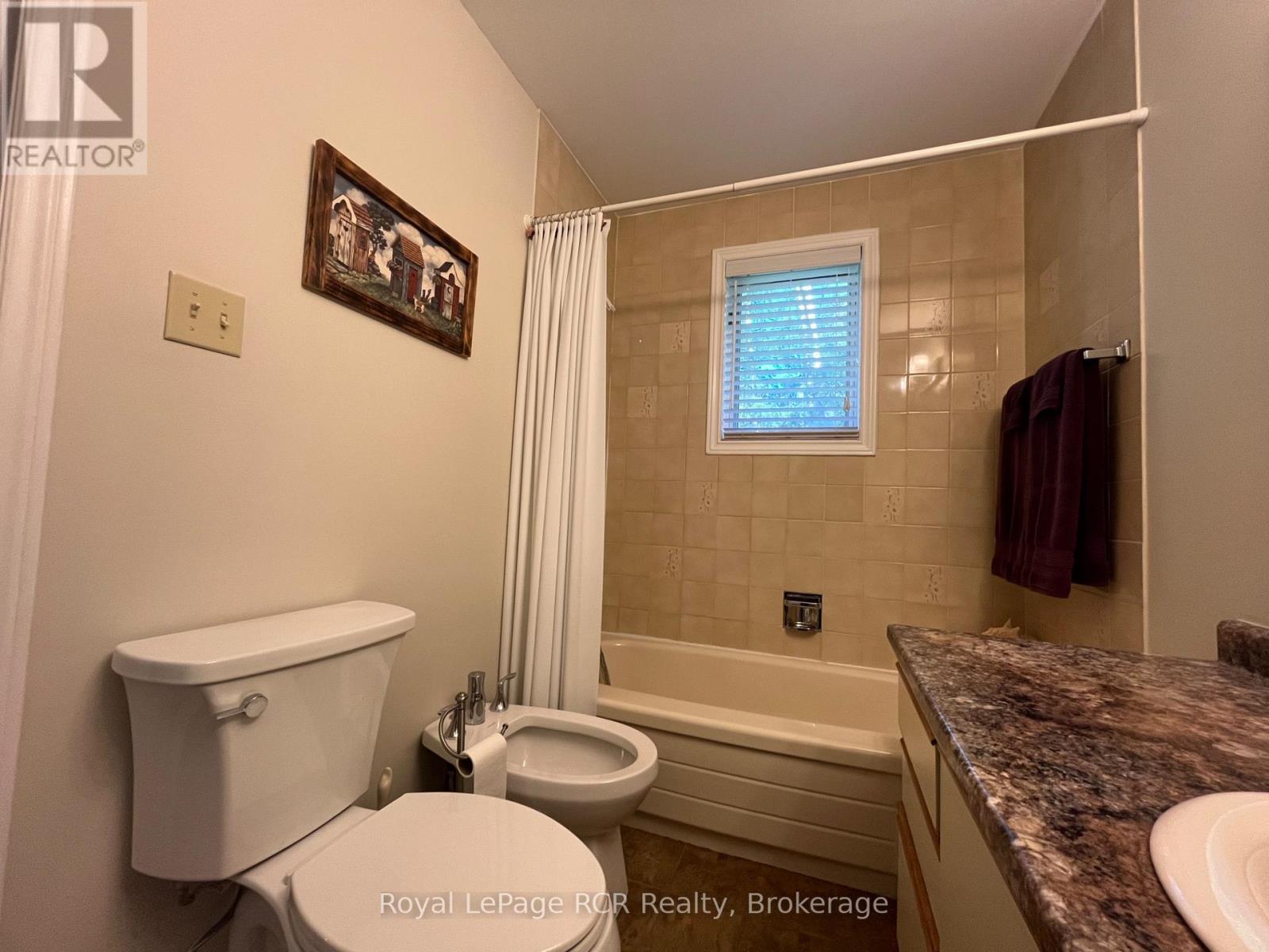 11 Graham Crescent, South Bruce Peninsula, Ontario  N0H 2G0 - Photo 32 - X13106540