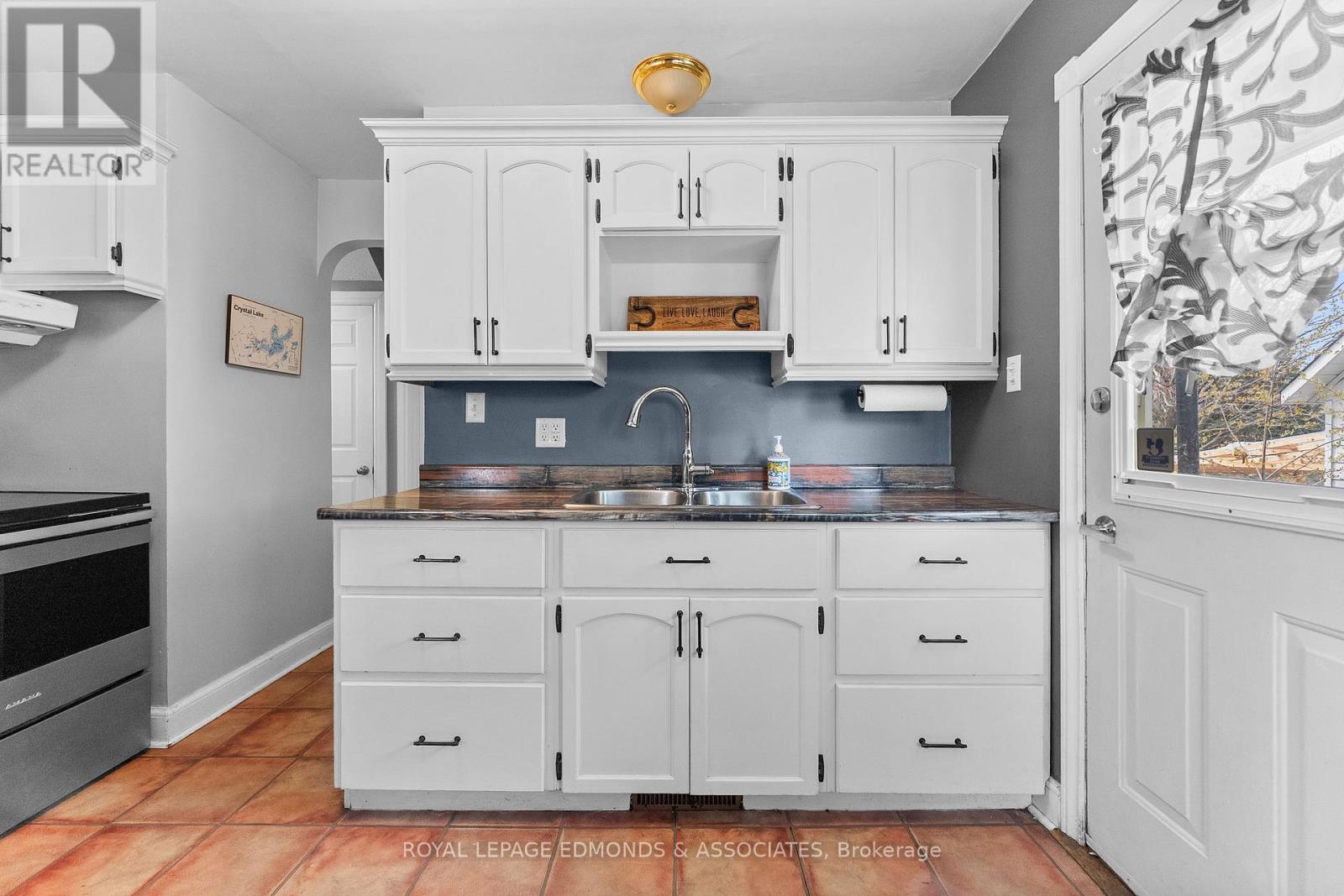 286 Chamberlain Street, Pembroke, Ontario  K8A 2M5 - Photo 11 - X13106530