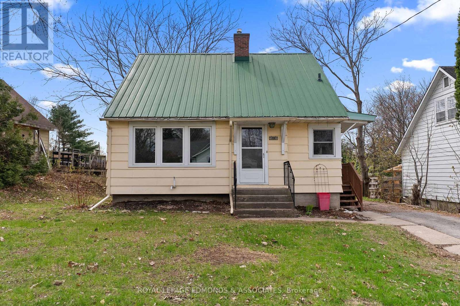 286 Chamberlain Street, Pembroke, Ontario  K8A 2M5 - Photo 2 - X13106530