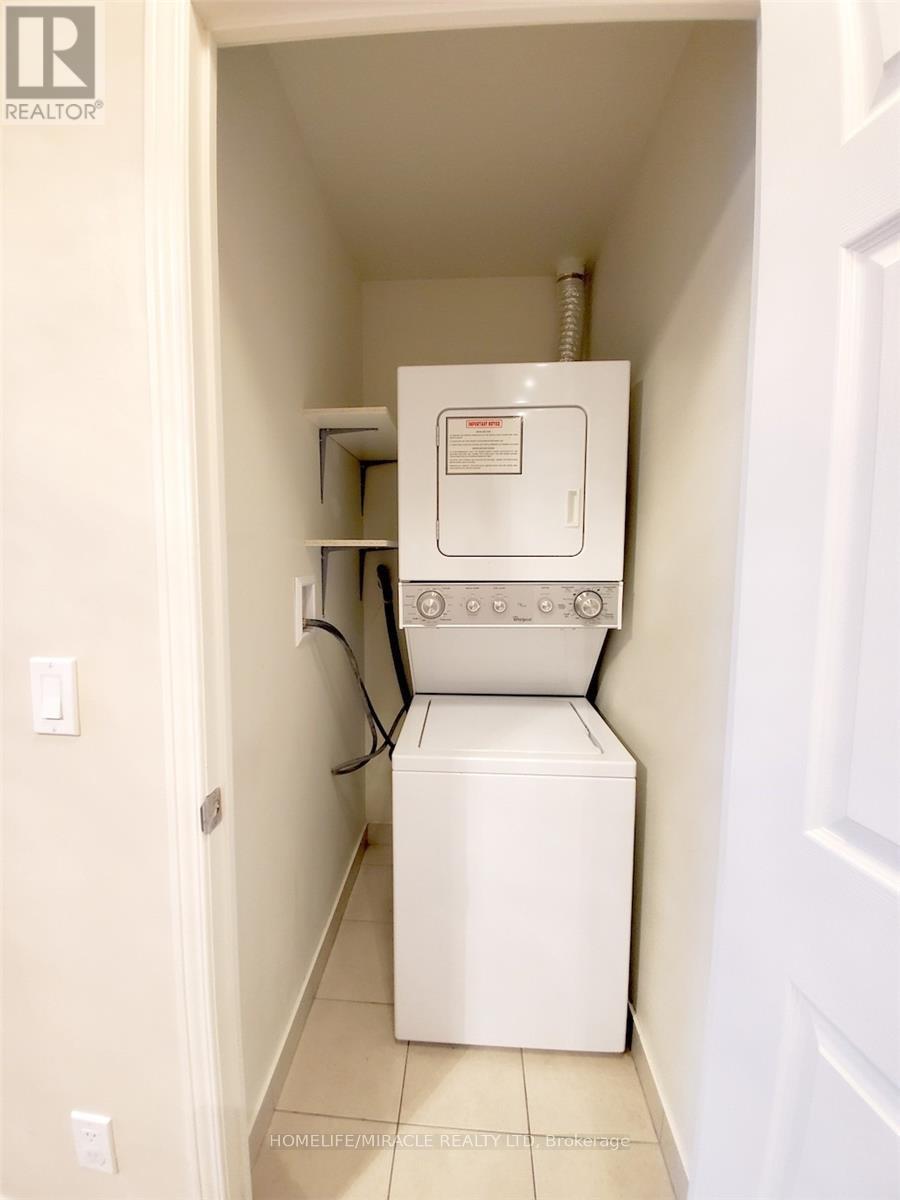 617 - 339 Rathburn Road W, Mississauga, Ontario  L5B 0K6 - Photo 13 - W12960042