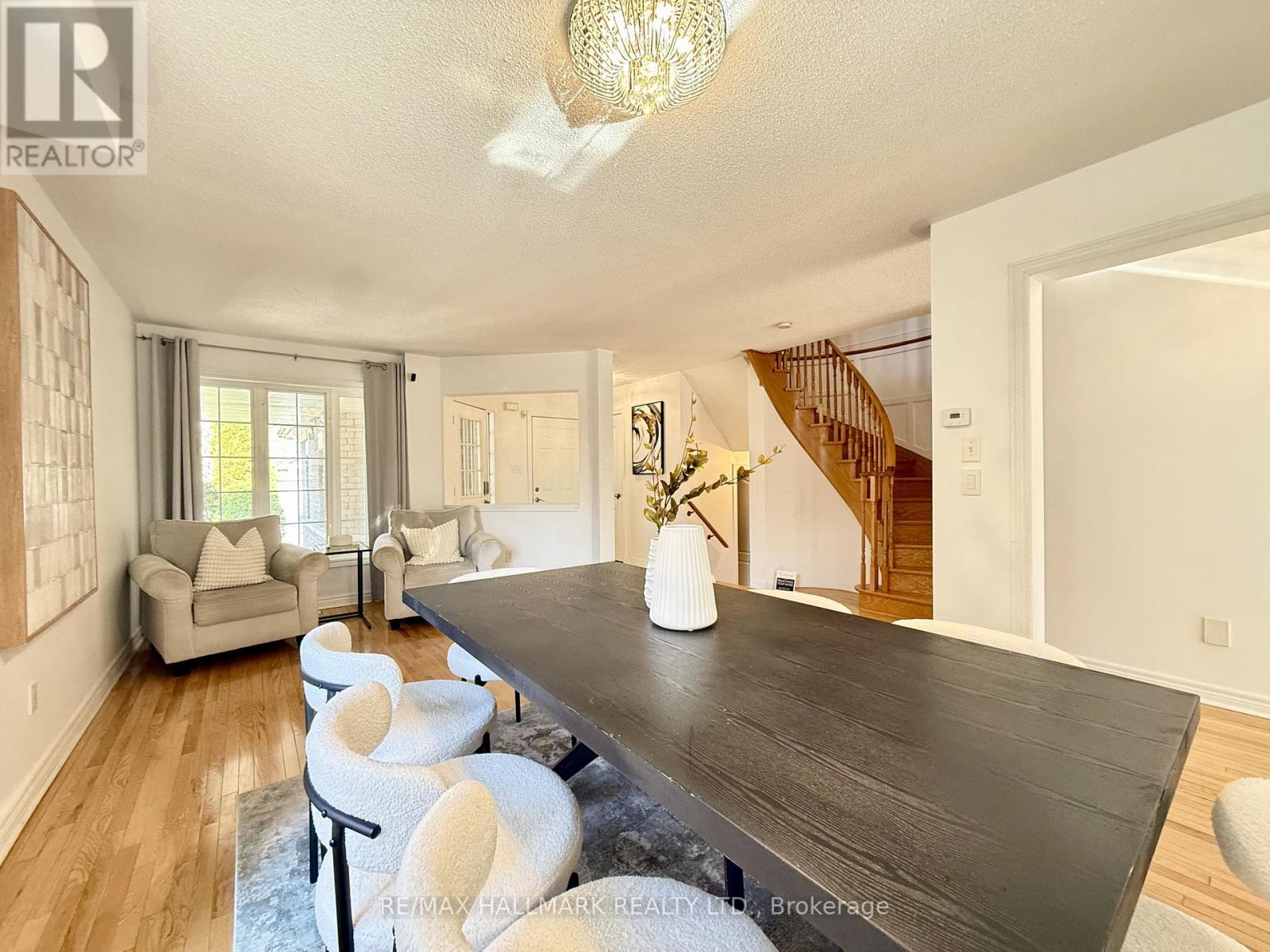 78 Sunridge Street, Richmond Hill, Ontario  L4E 3Z3 - Photo 12 - N12957818