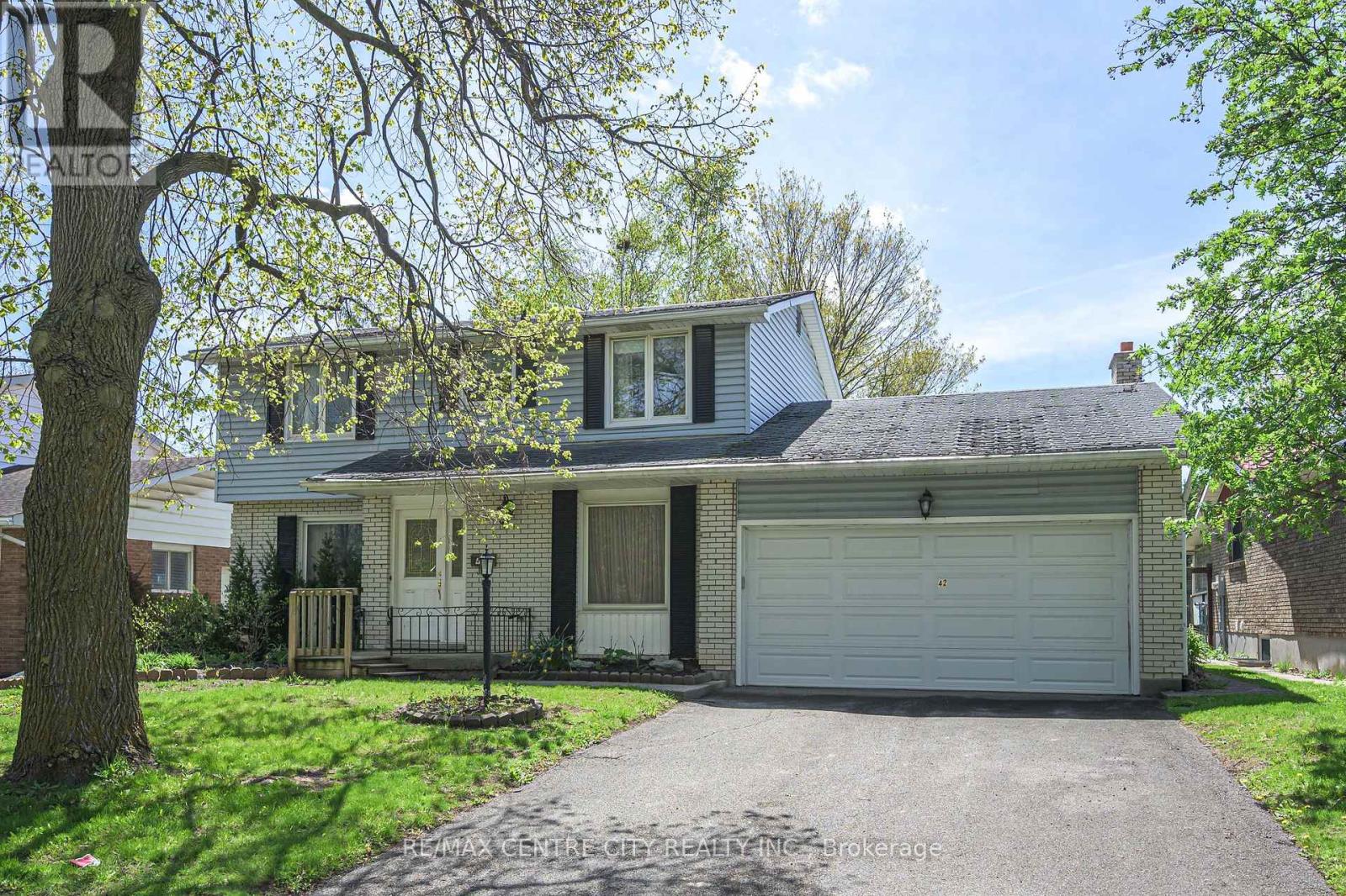 42 ANNADALE DRIVE, London North, Ontario