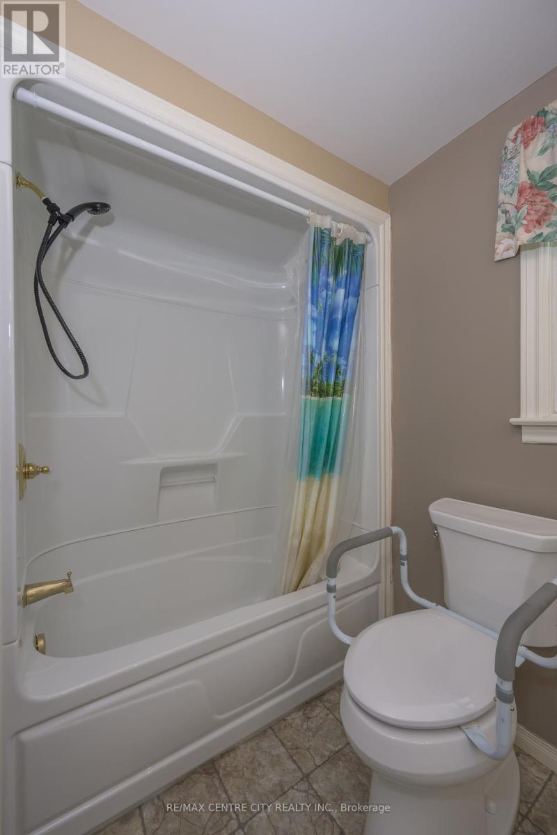 42 Annadale Drive, London North, Ontario  N6G 2B7 - Photo 28 - X13106544