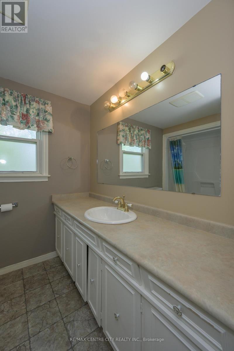42 Annadale Drive, London North, Ontario  N6G 2B7 - Photo 29 - X13106544