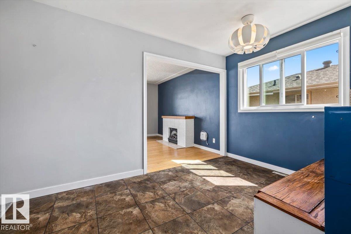 9828 79 St Nw, Edmonton, Alberta  T6A 3G1 - Photo 9 - E4486790