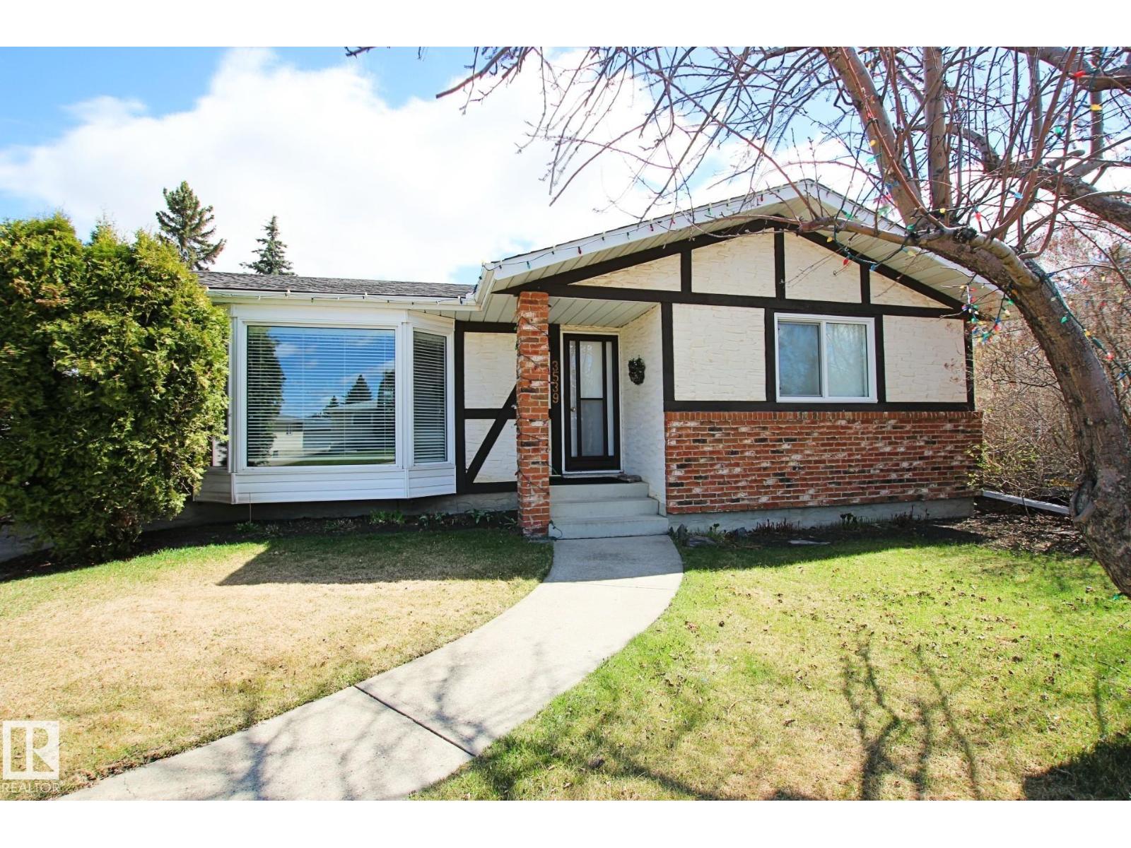 3539 104 ST NW, edmonton, Alberta