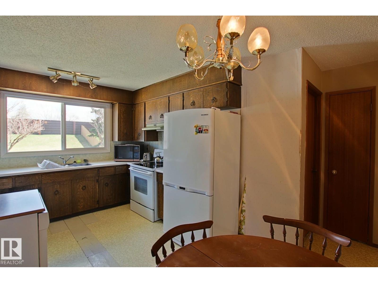 3539 104 St Nw, Edmonton, Alberta  T6J 2J8 - Photo 21 - E4486792
