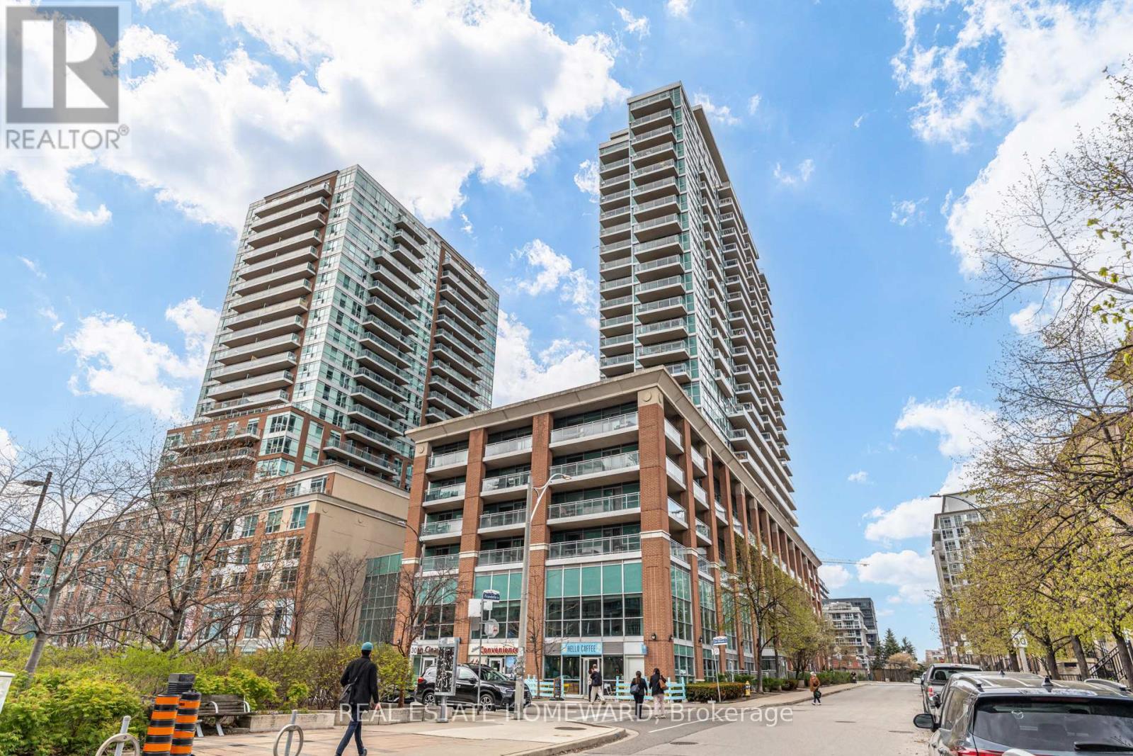 2401 - 80 WESTERN BATTERY ROAD, Toronto, Ontario