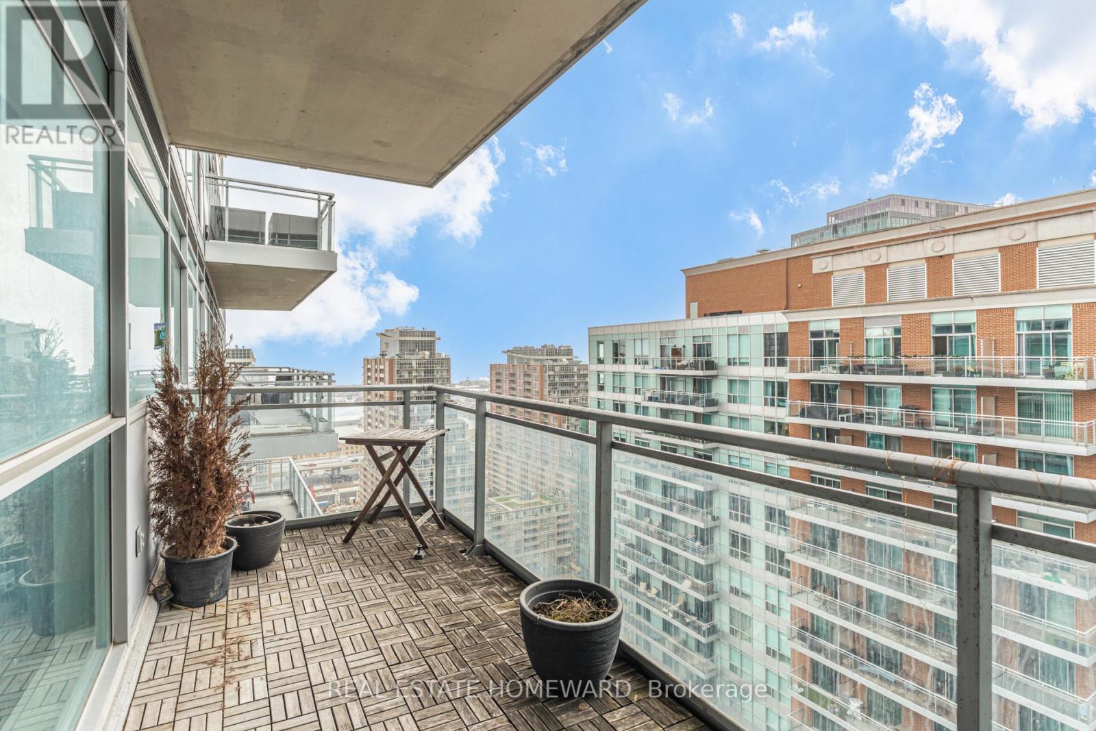 2401 - 80 Western Battery Road, Toronto, Ontario  M6K 3S1 - Photo 11 - C13106556