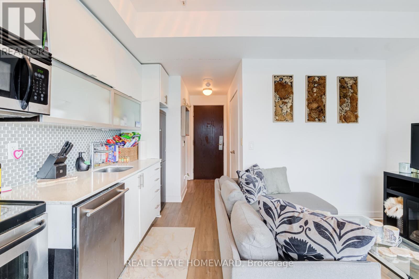 2401 - 80 Western Battery Road, Toronto, Ontario  M6K 3S1 - Photo 16 - C13106556