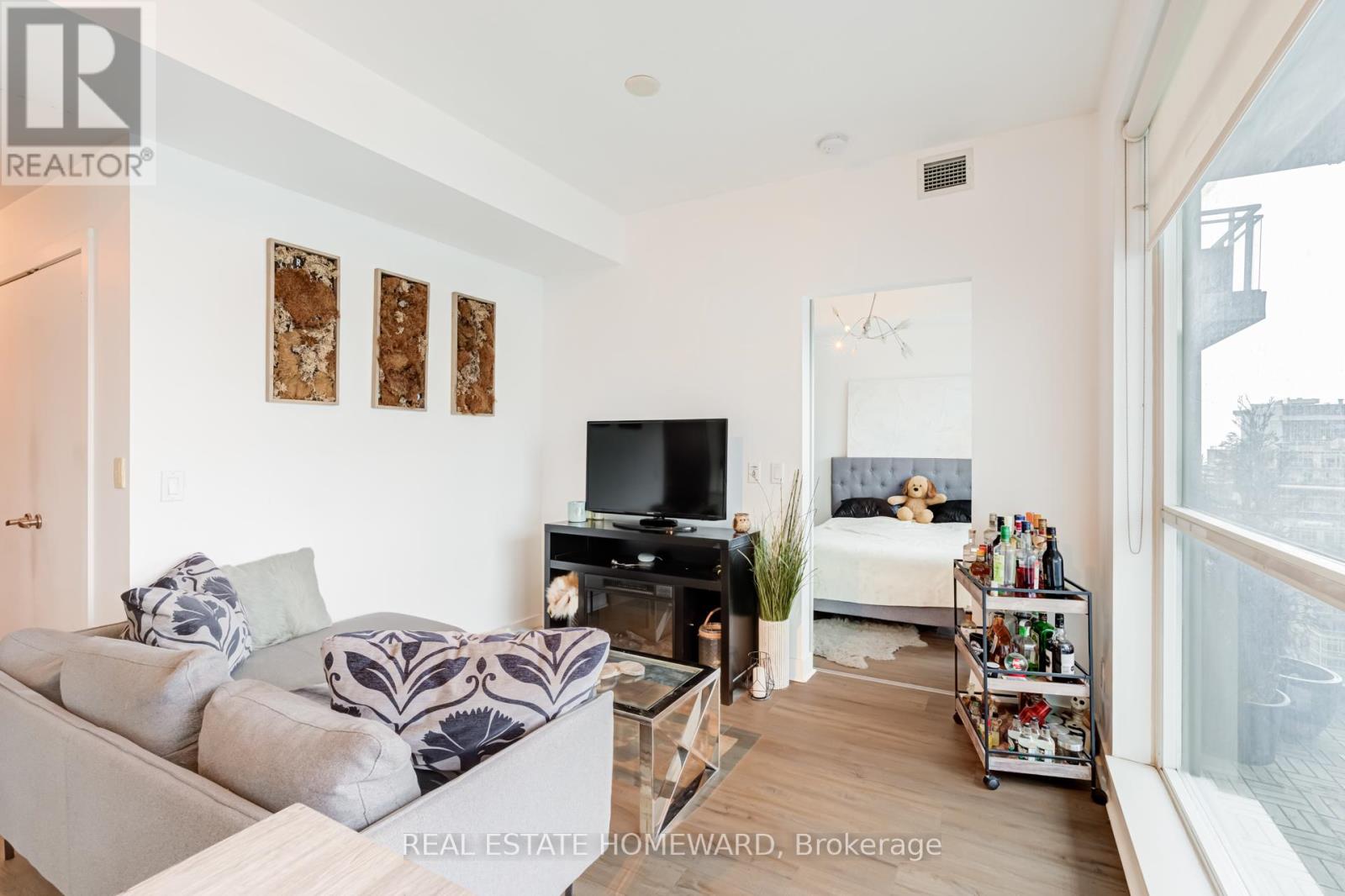 2401 - 80 Western Battery Road, Toronto, Ontario  M6K 3S1 - Photo 17 - C13106556