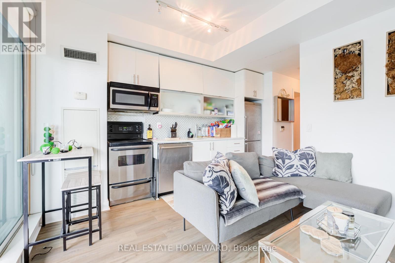 2401 - 80 Western Battery Road, Toronto, Ontario  M6K 3S1 - Photo 19 - C13106556