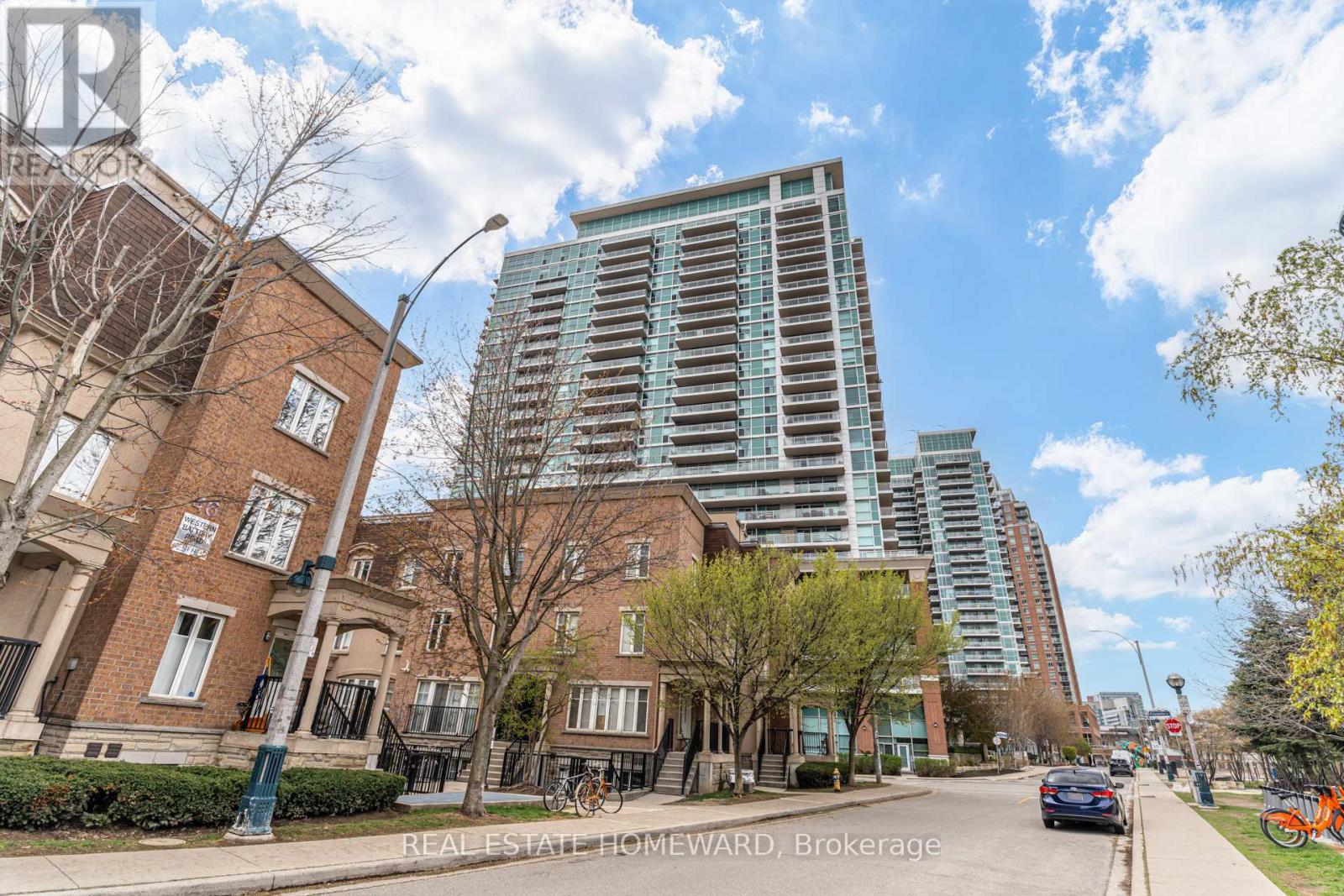 2401 - 80 Western Battery Road, Toronto, Ontario  M6K 3S1 - Photo 2 - C13106556