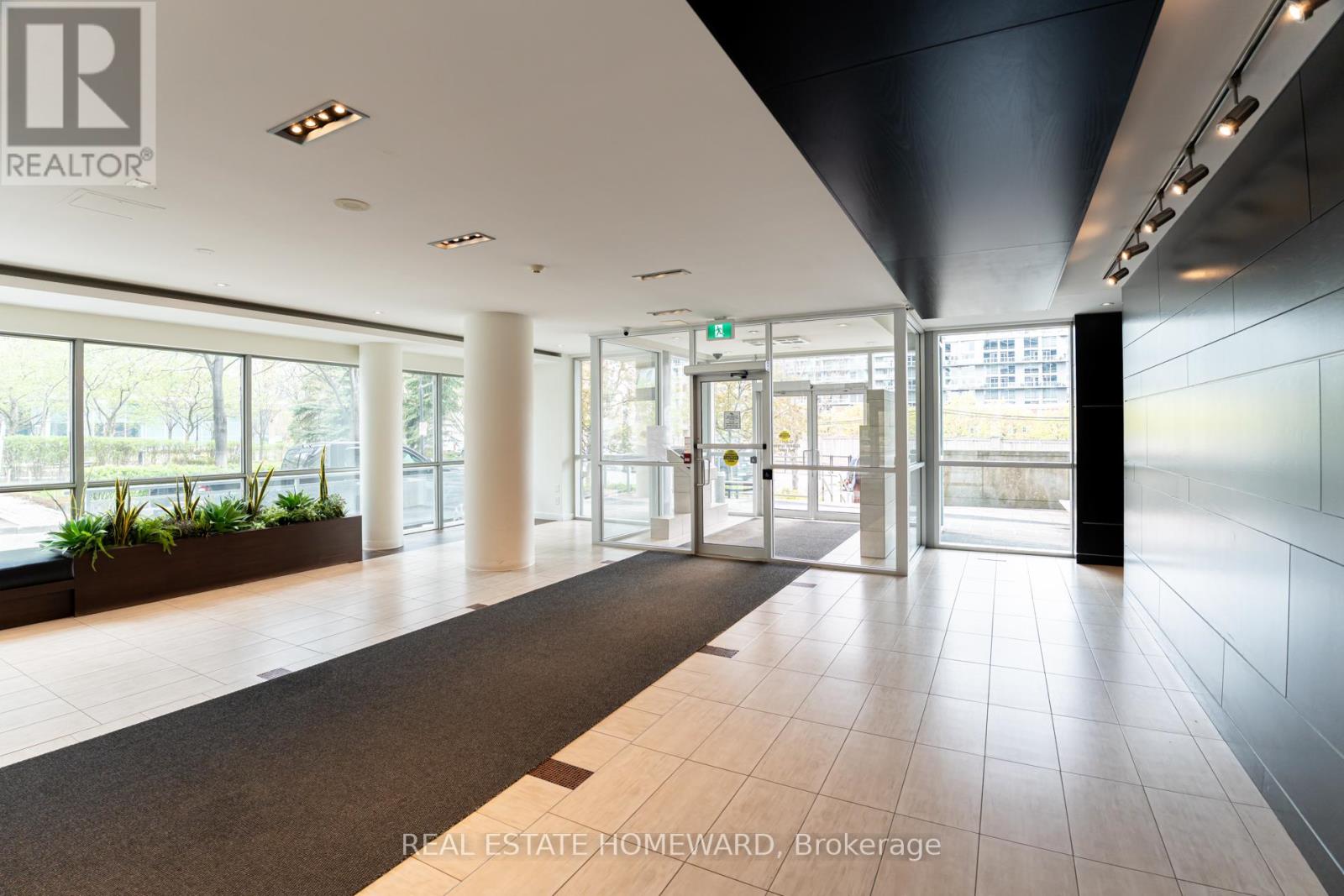 2401 - 80 Western Battery Road, Toronto, Ontario  M6K 3S1 - Photo 8 - C13106556