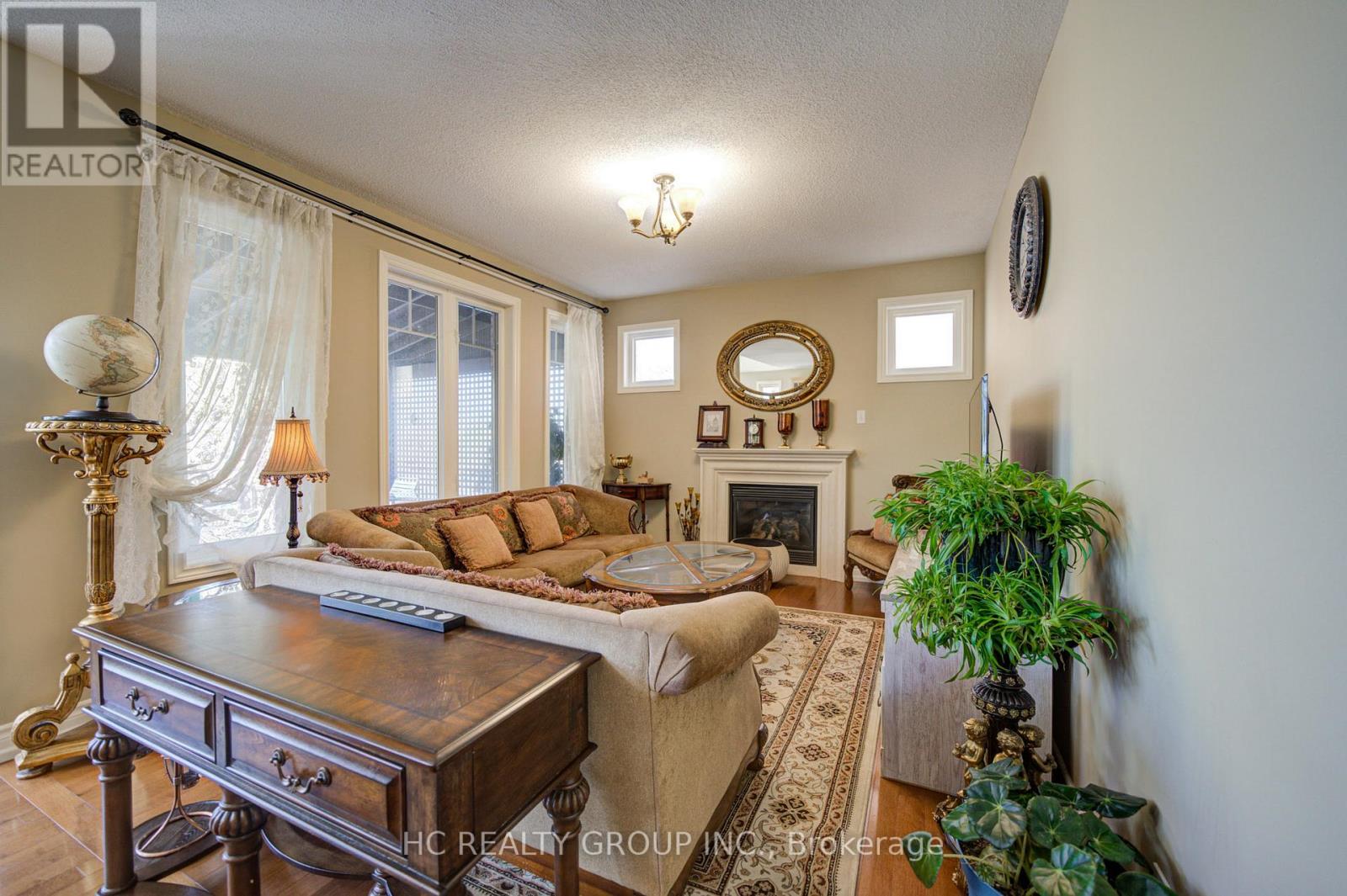 60 Brockdale Street, Richmond Hill, Ontario  L4E 4W2 - Photo 16 - N13106512