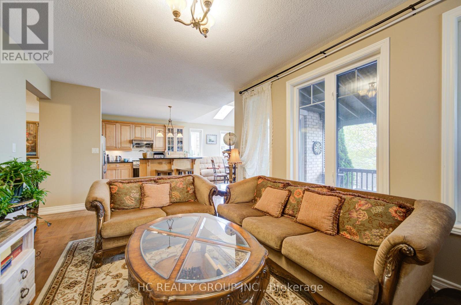 60 Brockdale Street, Richmond Hill, Ontario  L4E 4W2 - Photo 18 - N13106512