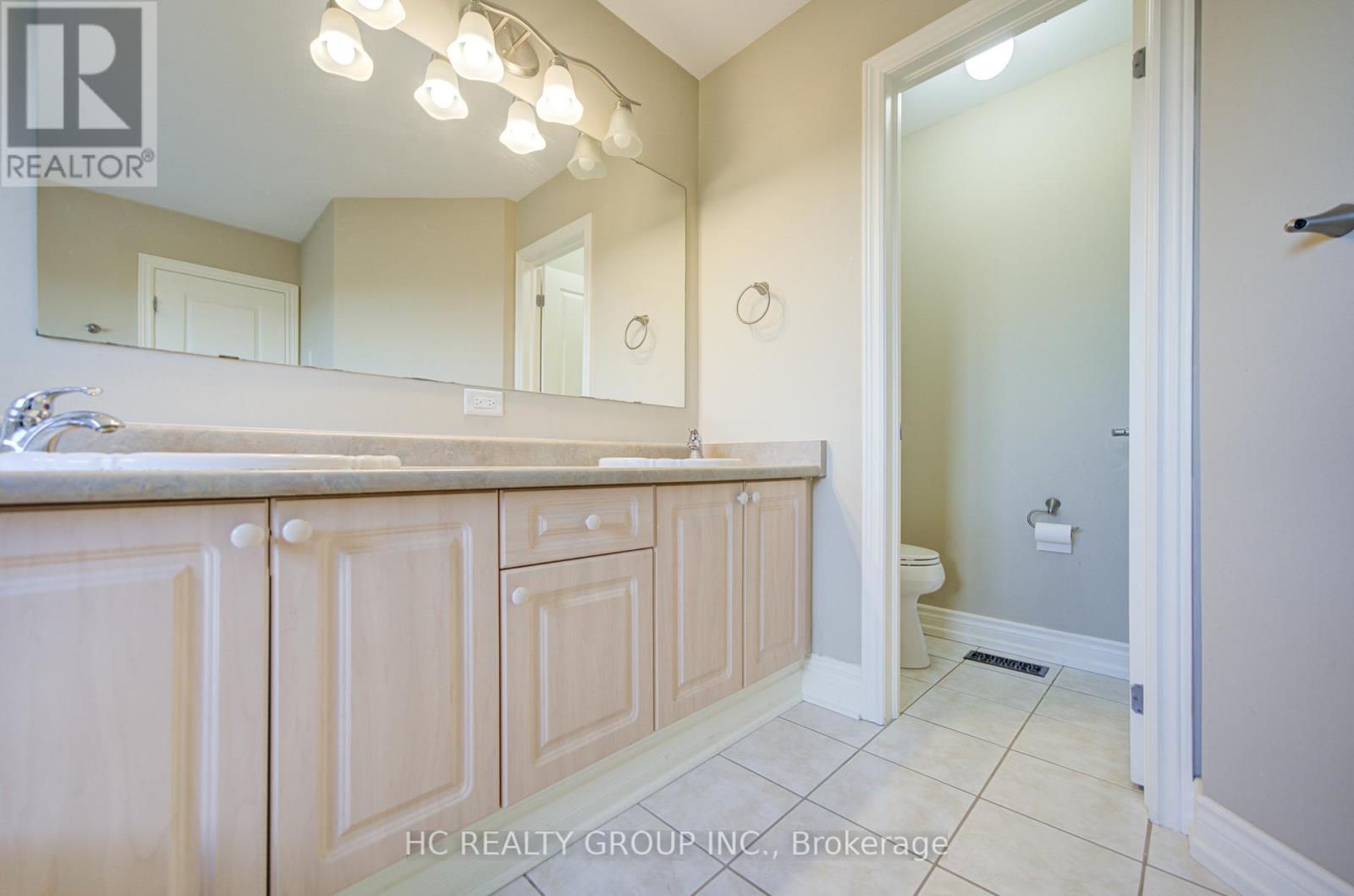 60 Brockdale Street, Richmond Hill, Ontario  L4E 4W2 - Photo 33 - N13106512