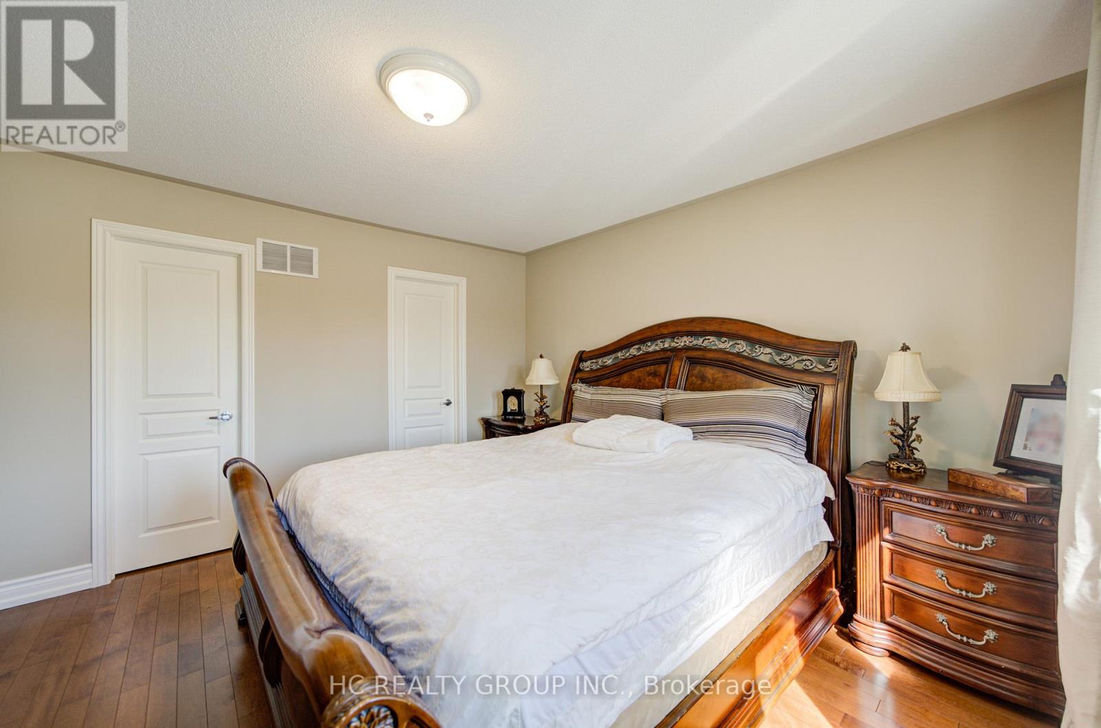 60 Brockdale Street, Richmond Hill, Ontario  L4E 4W2 - Photo 39 - N13106512