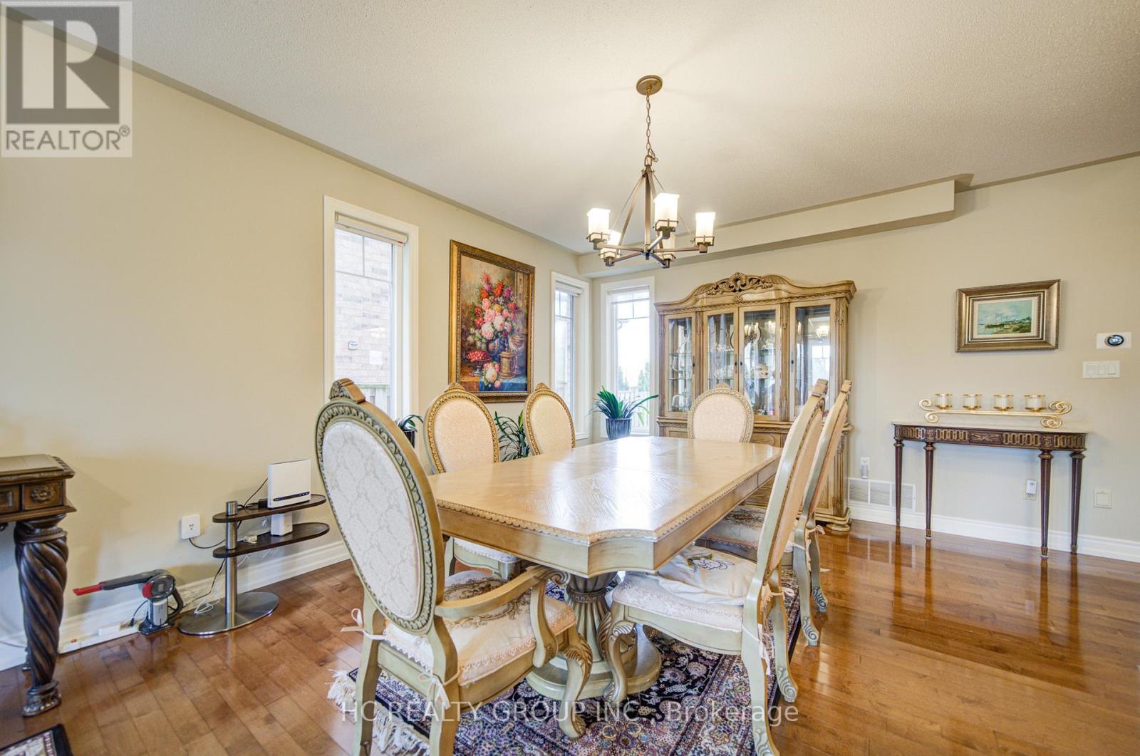 60 Brockdale Street, Richmond Hill, Ontario  L4E 4W2 - Photo 8 - N13106512