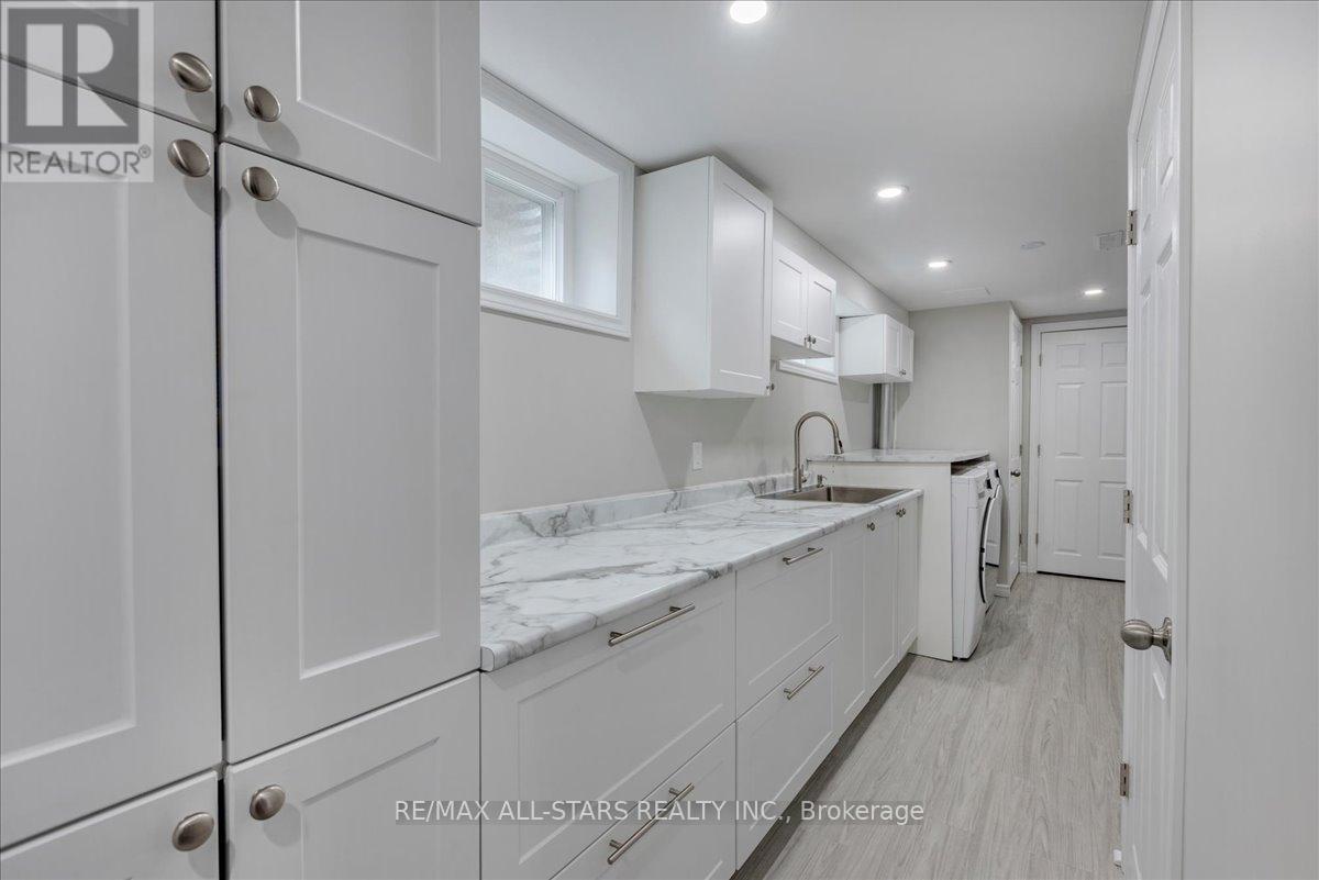 285 Orsi Avenue, Bradford West Gwillimbury, Ontario  L3Z 1B8 - Photo 34 - N13106552