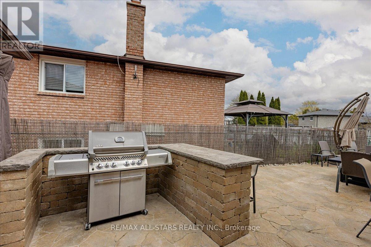 285 Orsi Avenue, Bradford West Gwillimbury, Ontario  L3Z 1B8 - Photo 35 - N13106552