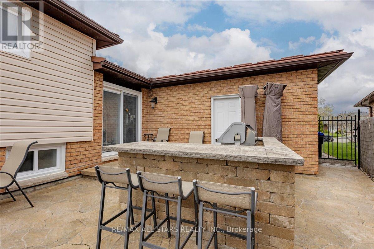 285 Orsi Avenue, Bradford West Gwillimbury, Ontario  L3Z 1B8 - Photo 38 - N13106552