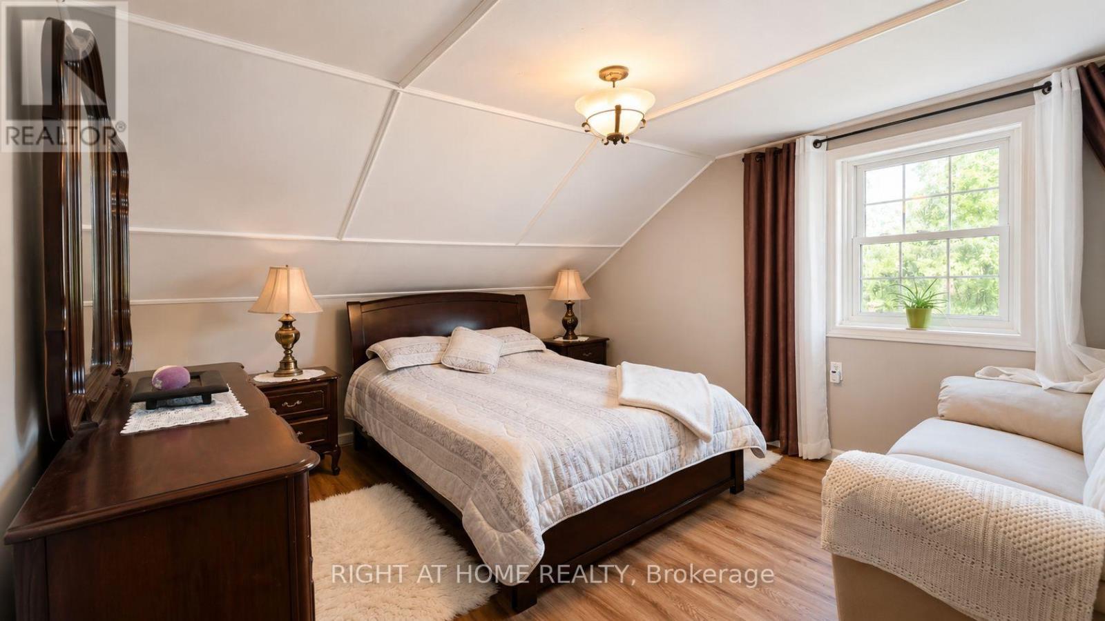 640 Tiny Beaches Road N, Tiny, Ontario  L0L 2J0 - Photo 18 - S13106516