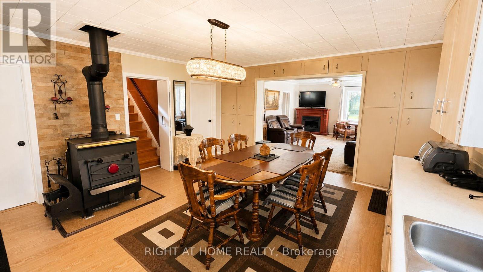 640 Tiny Beaches Road N, Tiny, Ontario  L0L 2J0 - Photo 8 - S13106516