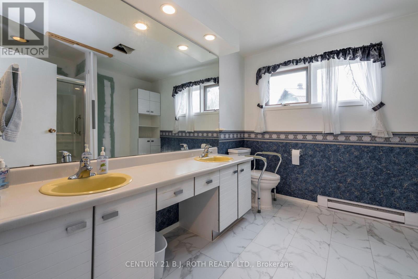 1056 Birchcliffe Crescent, Severn, Ontario  L3V 0W1 - Photo 17 - S13106560