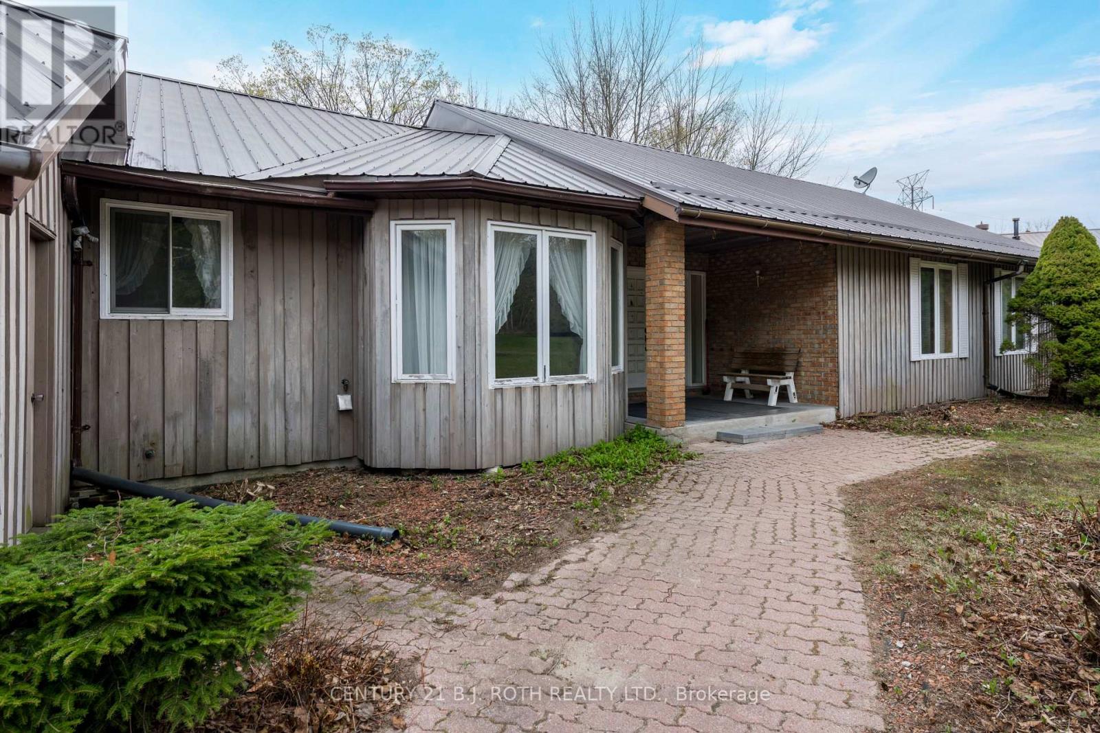 1056 Birchcliffe Crescent, Severn, Ontario  L3V 0W1 - Photo 2 - S13106560