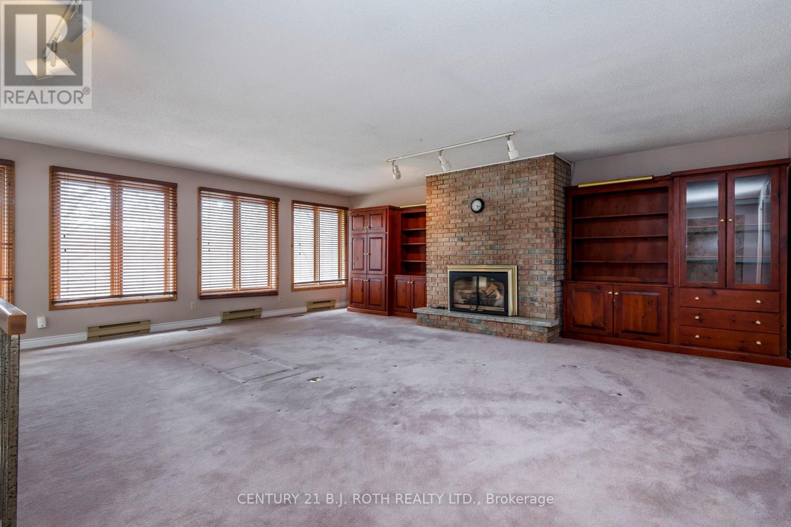 1056 Birchcliffe Crescent, Severn, Ontario  L3V 0W1 - Photo 6 - S13106560