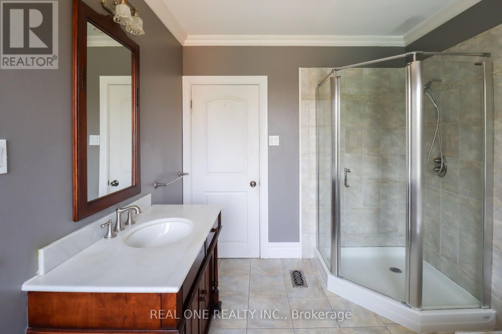 130 Mayfield Drive, Oakville, Ontario  L6H 1K7 - Photo 16 - W13106510