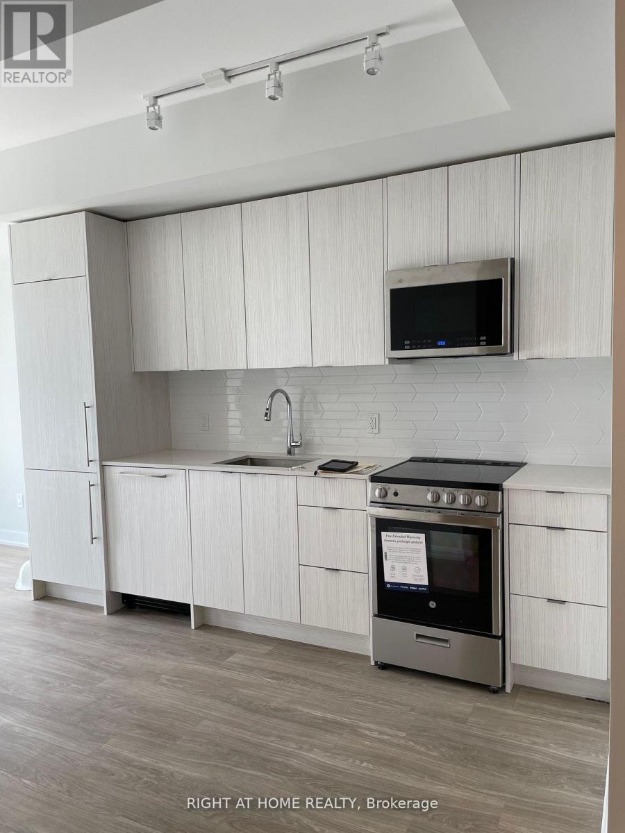 708 - 4130 Parkside Village Drive, Mississauga, Ontario  L5B 3M8 - Photo 3 - W13106520