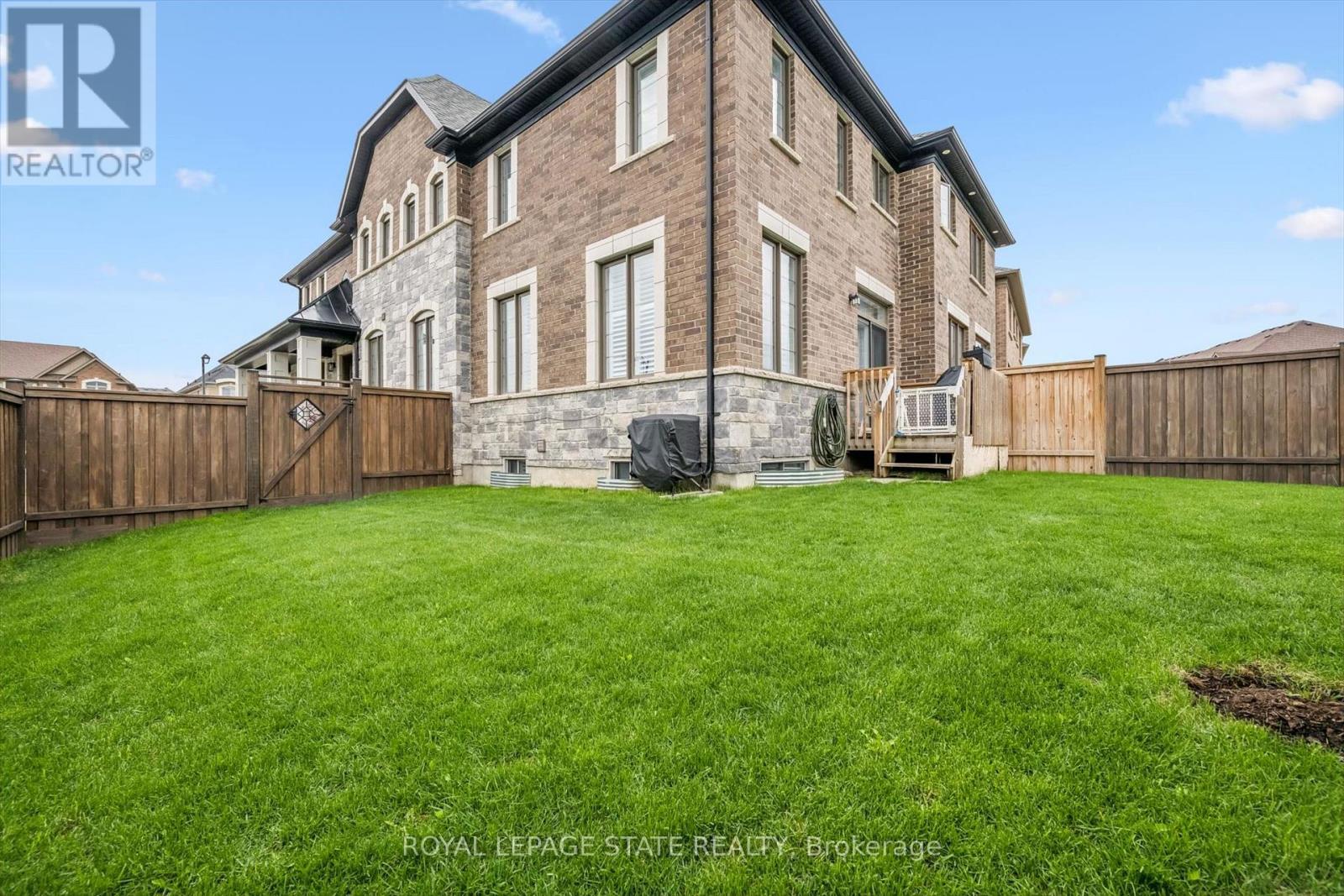 1383 Farmstead Drive, Milton, Ontario  L9T 7K6 - Photo 38 - W12780354