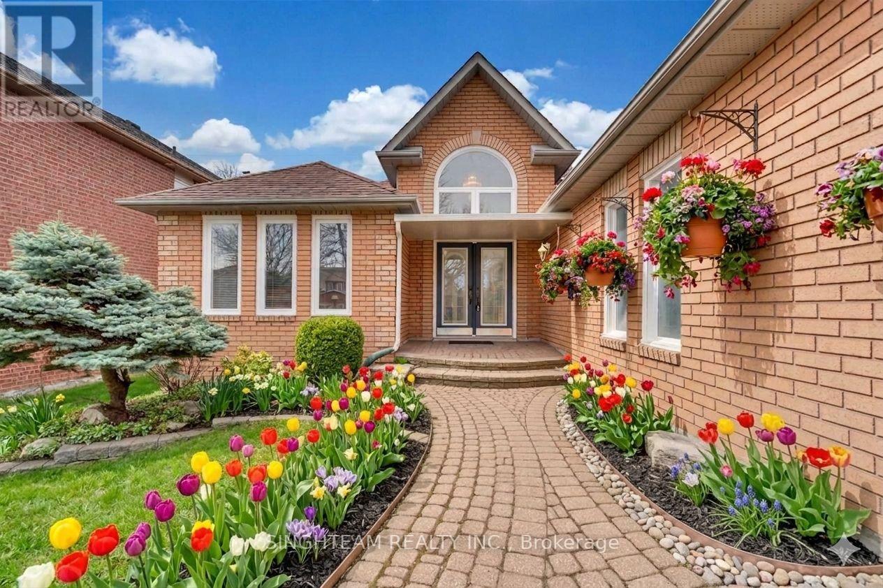 85 Cityview Circle, Barrie, Ontario  L4N 7V1 - Photo 2 - S13106578